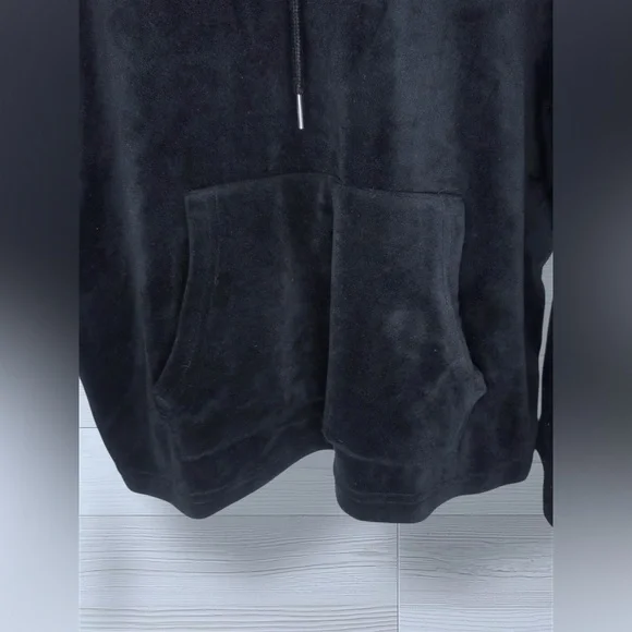 BEBE SPORT Women’s Athleisure Velour Casual Pullover Rhinestoned Hoodie - Picture 5 of 10